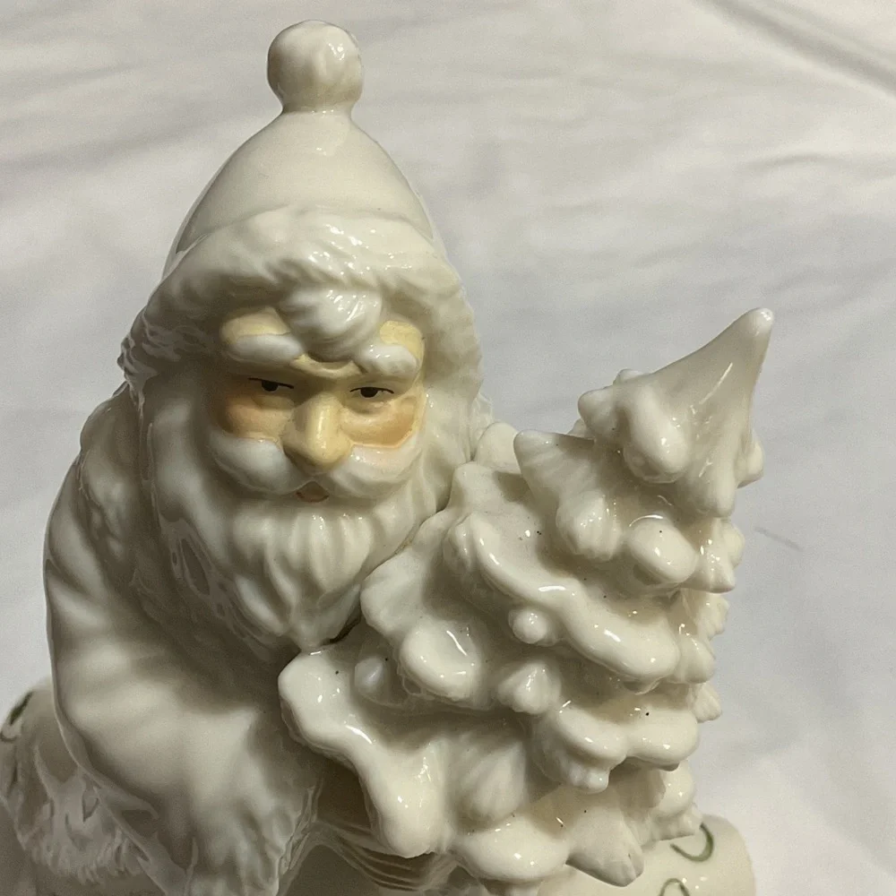 Ceramic Santa Claus Figurine with Christmas Tree